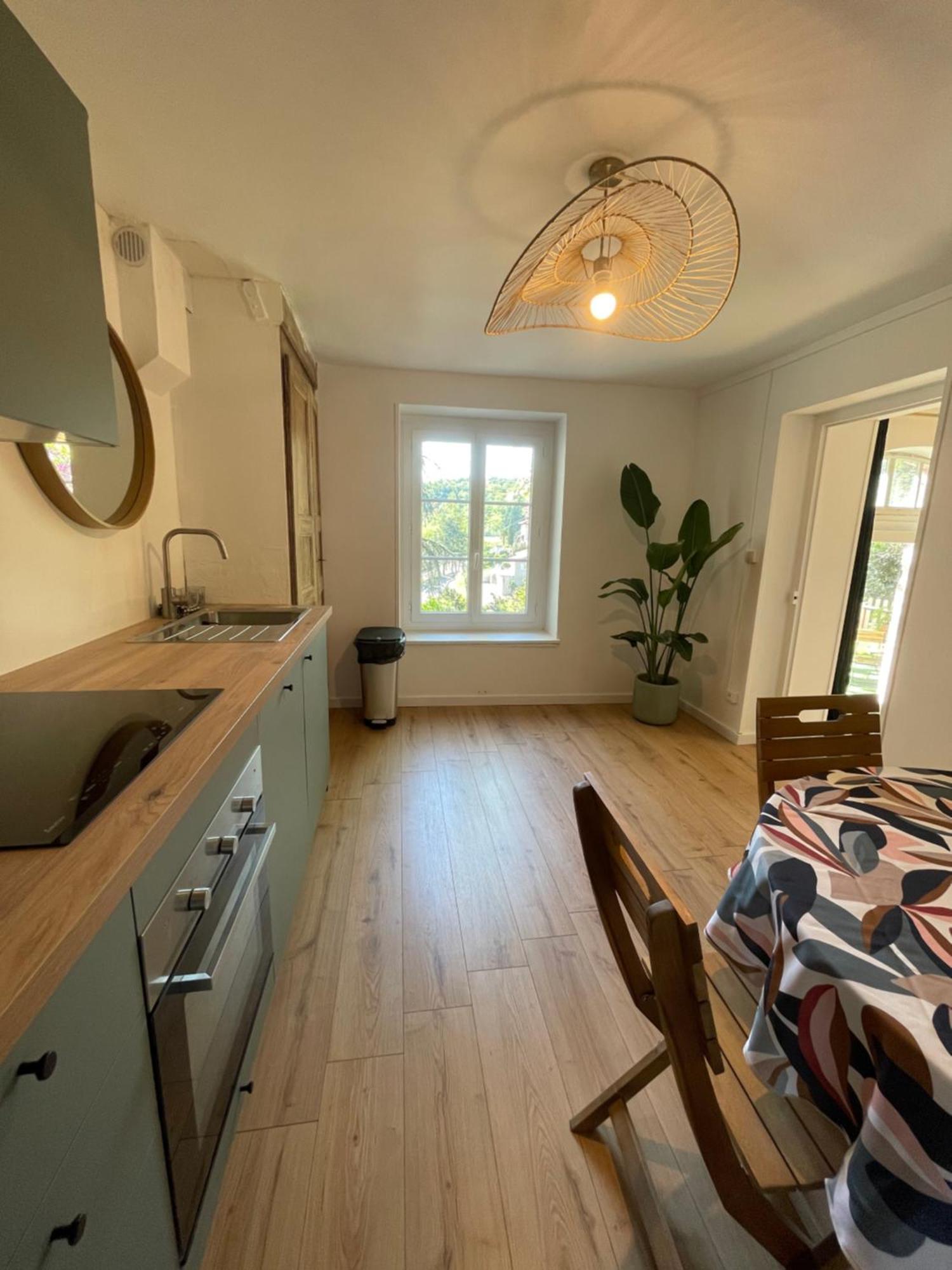 Maison A Avec Jardin Privatif Dans Domaine Des Crozes فيين المظهر الخارجي الصورة
