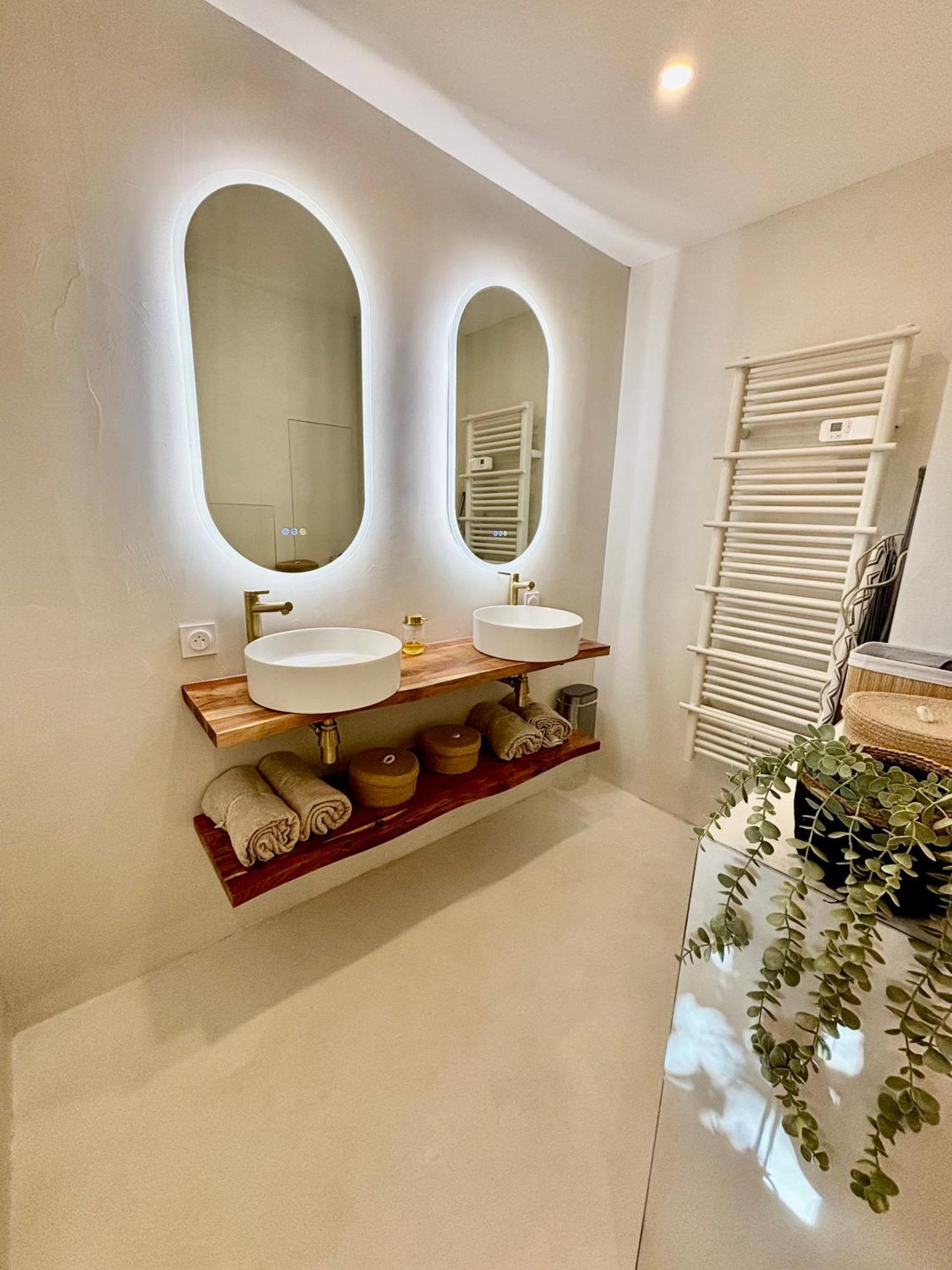 Maison A Avec Jardin Privatif Dans Domaine Des Crozes فيين المظهر الخارجي الصورة